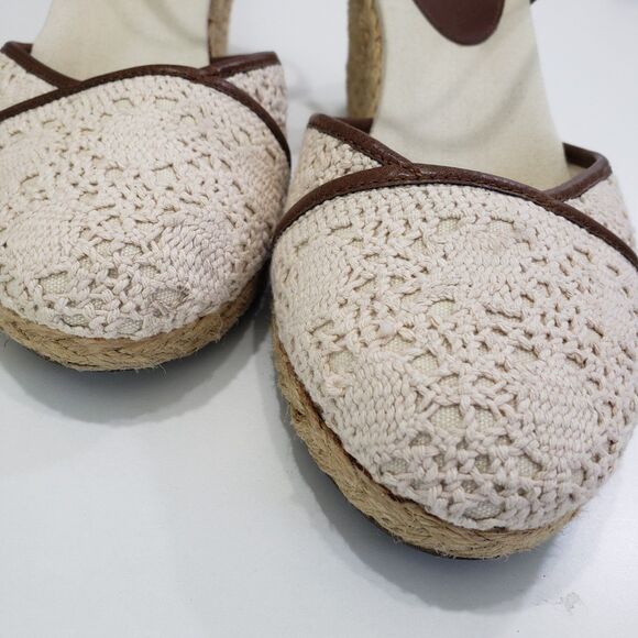 Chaps Women's Carmita Cream Lace Wedges with Ankle Straps; Size 9.5 - Picture 6 of 8